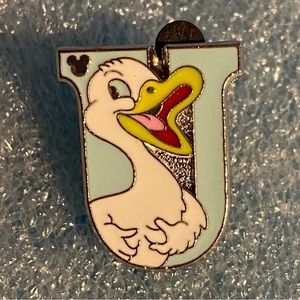 Disney Trading Pin 82343 Alphabet Letter Collection - U For Ugly Duckling WDW.